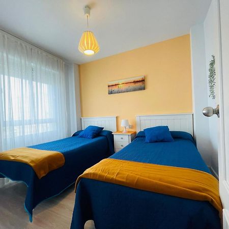 Apartamento Primera Linea De Playa Valdelagrana El Puerto de Santa María Esterno foto